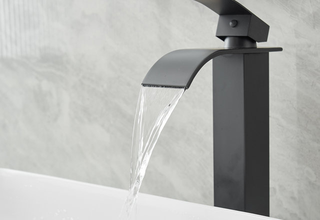 Black Bathroom Sink Faucets